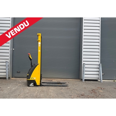 Gerbeur 1200 kg 3500 mm d'occasion Lifter