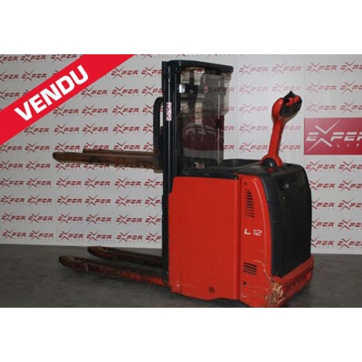 Gerbeur électrique accompagnant FENWICK 1200 kg