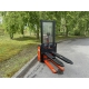 Gerbeur électrique 1 000 kg d'occasion Fenwick