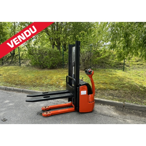 Gerbeur électrique 1 000 kg d'occasion Fenwick