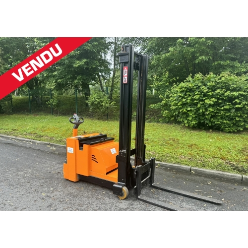 Gerbeur électrique en porte à faux 1500 kg d'occasion