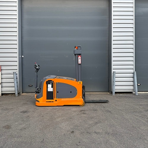 Gerbeur électrique 1500 kg d'occasion OMG